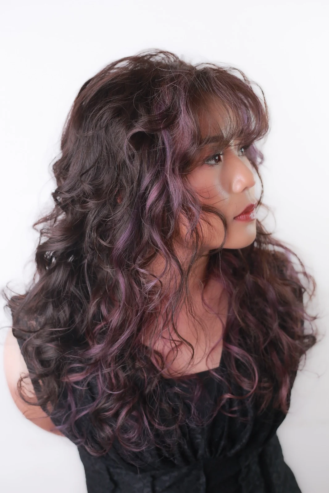 Soft mauve curls colour